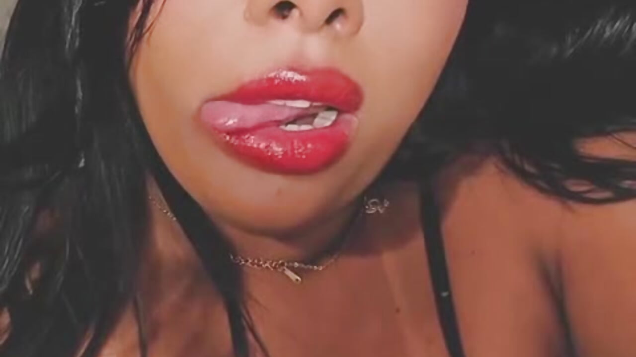 🍓   😋 – video od webkamerové modelky indiapotira_carol_