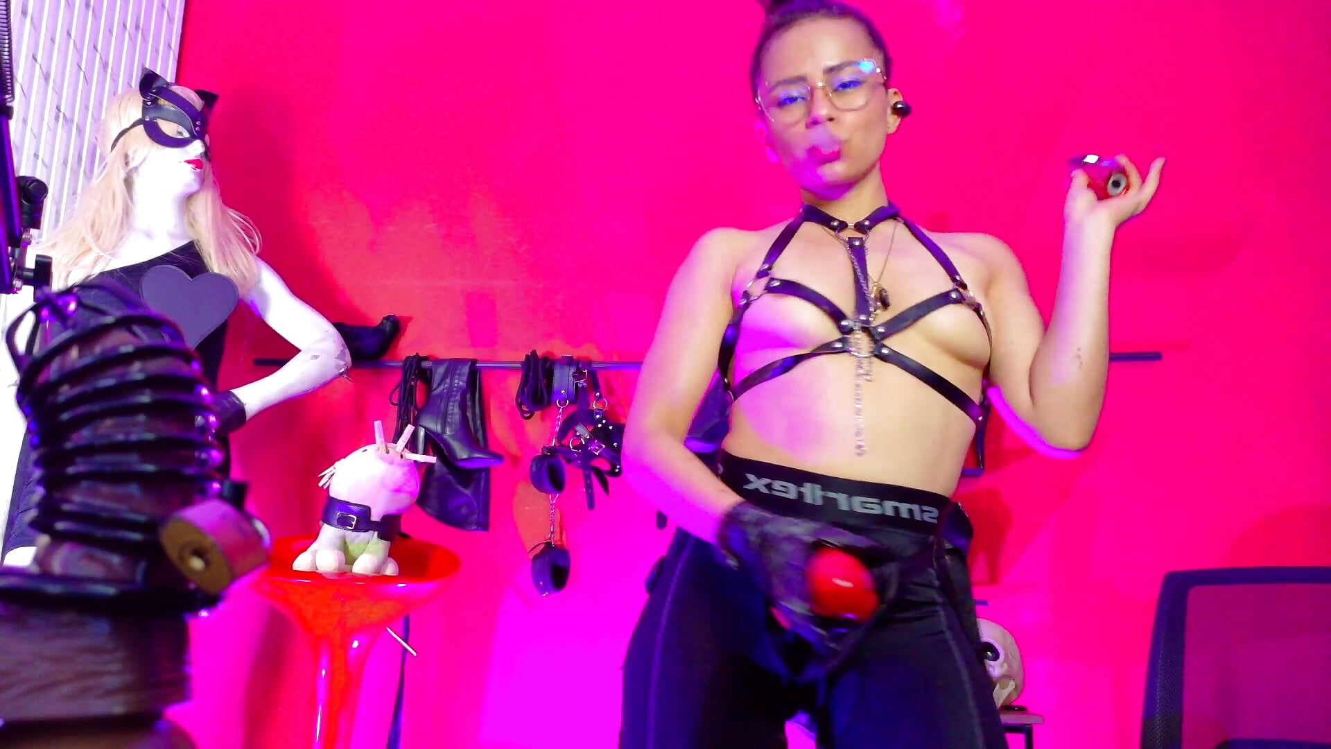 Get on all fours like my bitch so I can lubricate my cock to fuck you - video oleh model kamera MistressSlut1