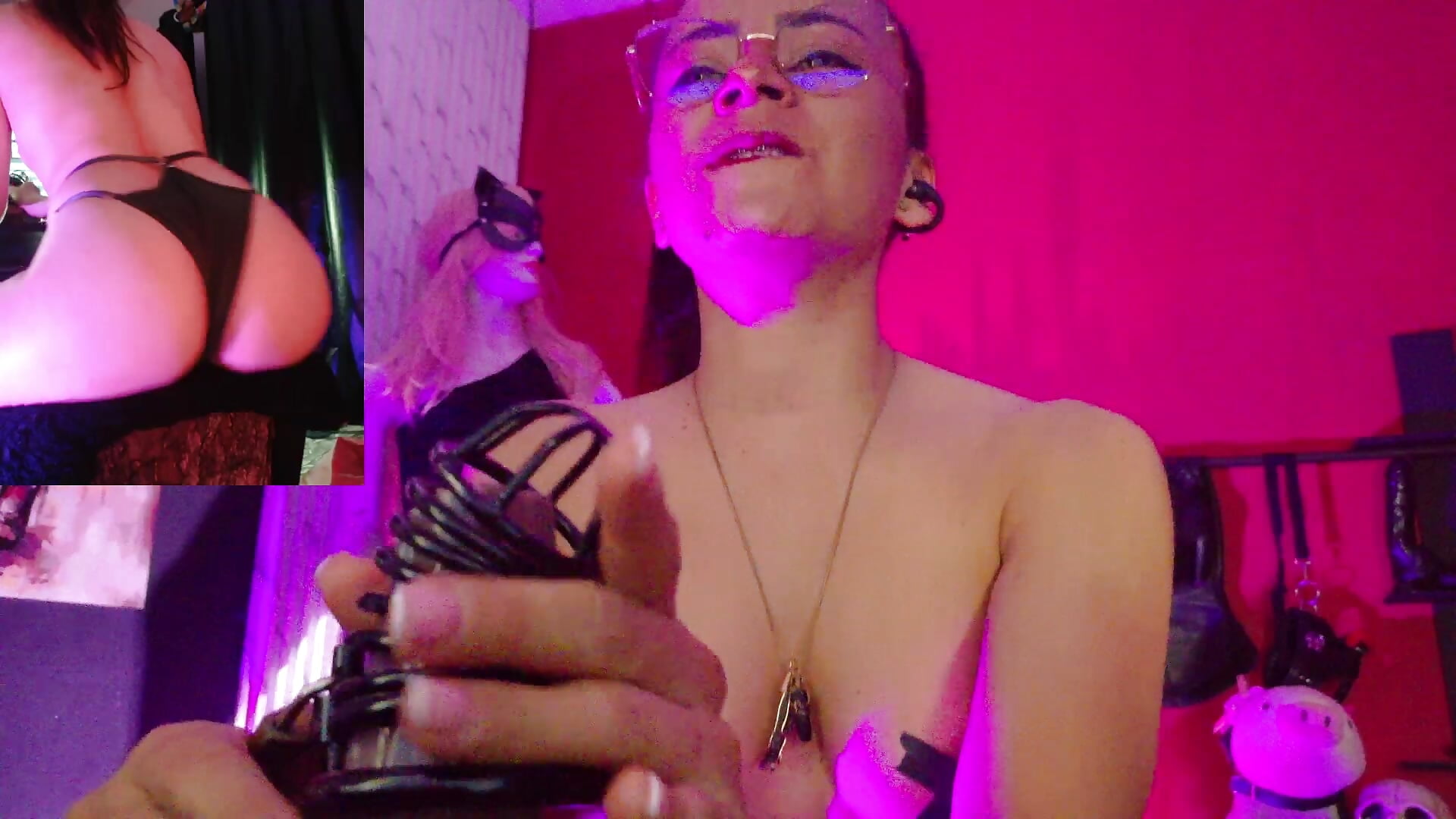 👑 What would happen to you without my orders... probably nothing interesting. - vidéo du modèle de showcams MistressSlut1