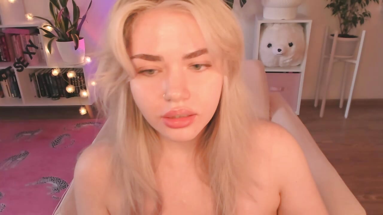 private show recording <3 - فيديو من pussy-kattt موديل الكام