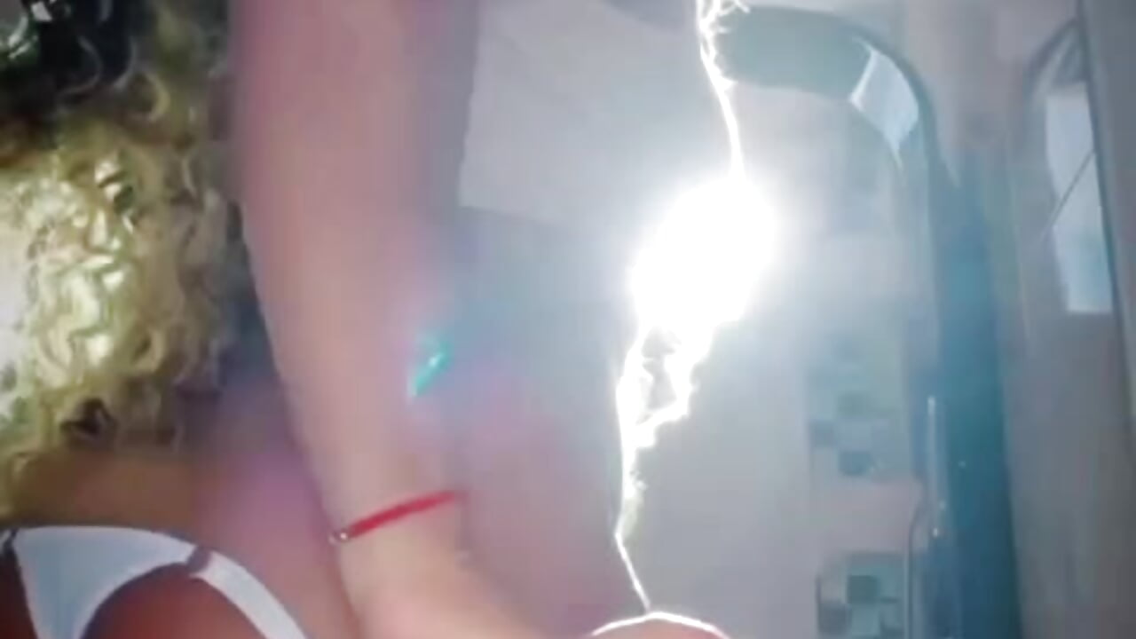 My ass sunbathes