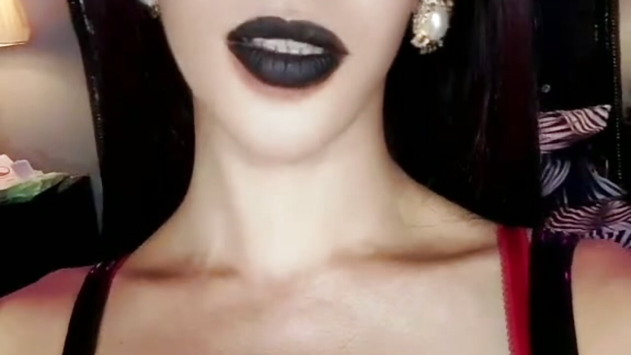 1000002042 - video by INSATIABLEgoddess cam model