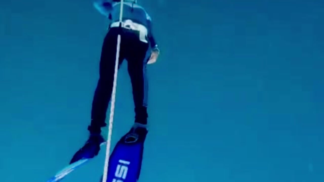 Freediving time - video by lorna_cox_bdsm cam model