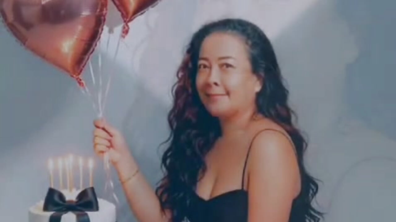 come leave me your gift– SexyMilfH kameramodell videója