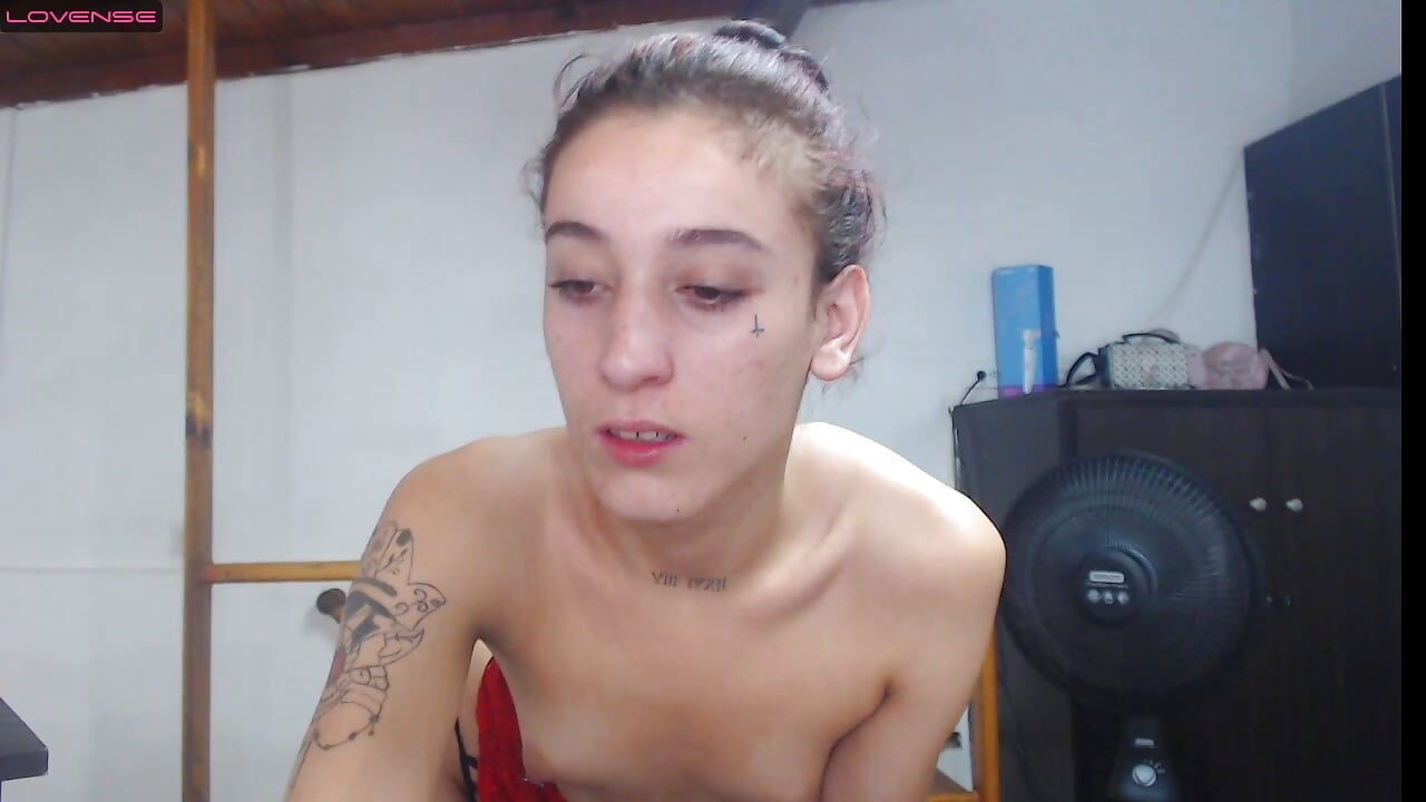 2022-06-19 11-05-35 - video by andreahhill cam model