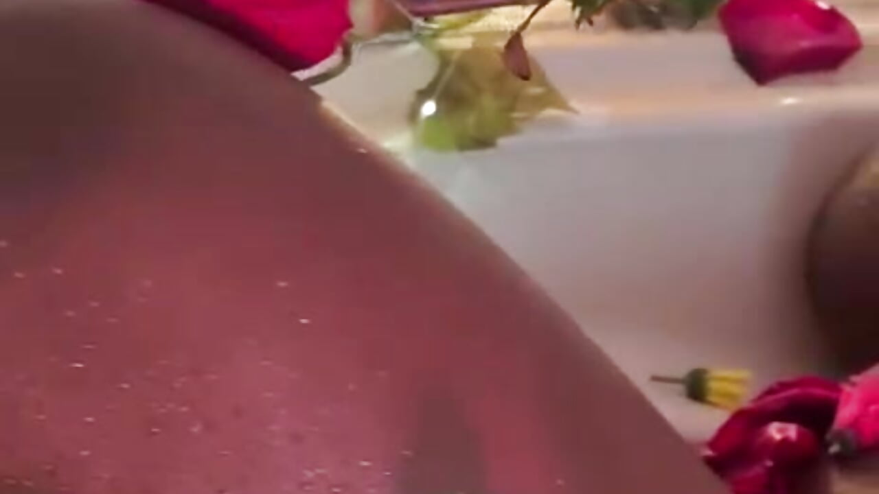 This view is dangerous… handle with dirty thoughts only - video by MiaaXXX1 cam model