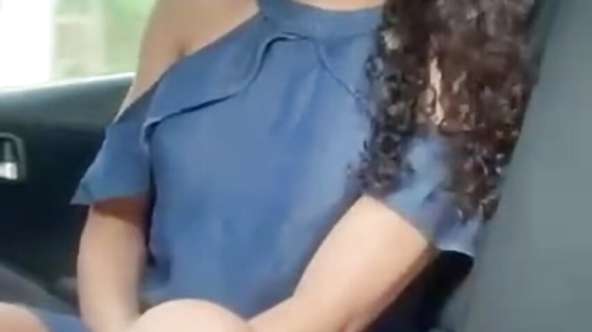 Wanna sex in a Car!" - video di Lia_Tinez modella di cam