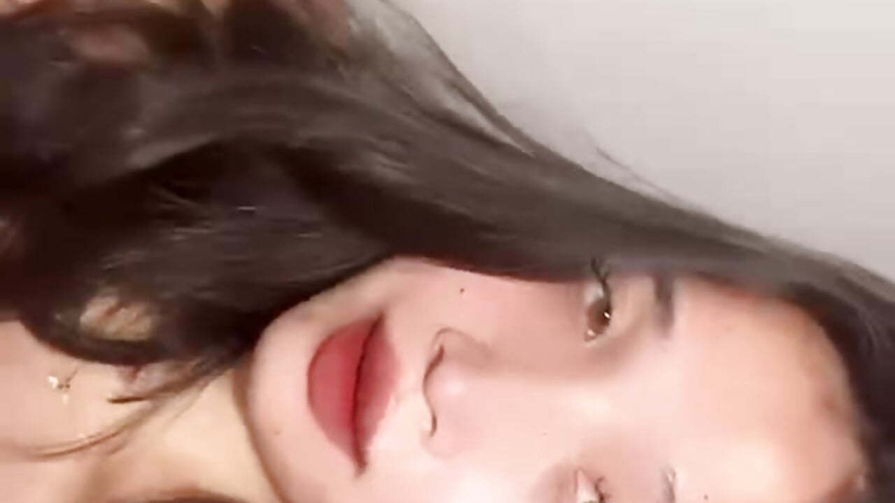 k i s s e s  💋 - clip cu hotasianchixx model videochat