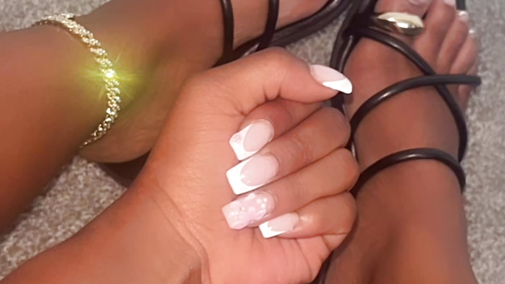 Sexy Feet 💕 - video av PoleAssassin cam model