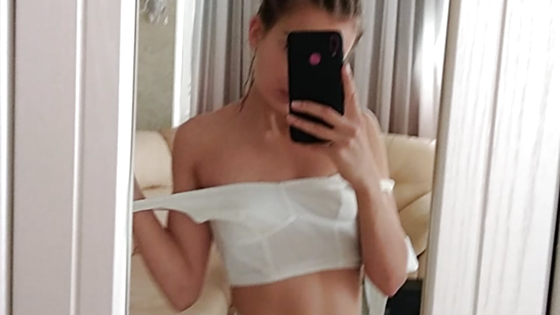 Home girl - ElizSweet 캠 모델의 동영상