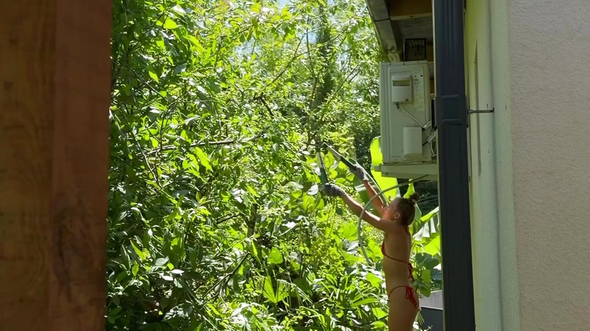 Gardening - video by ElizSweet cam model