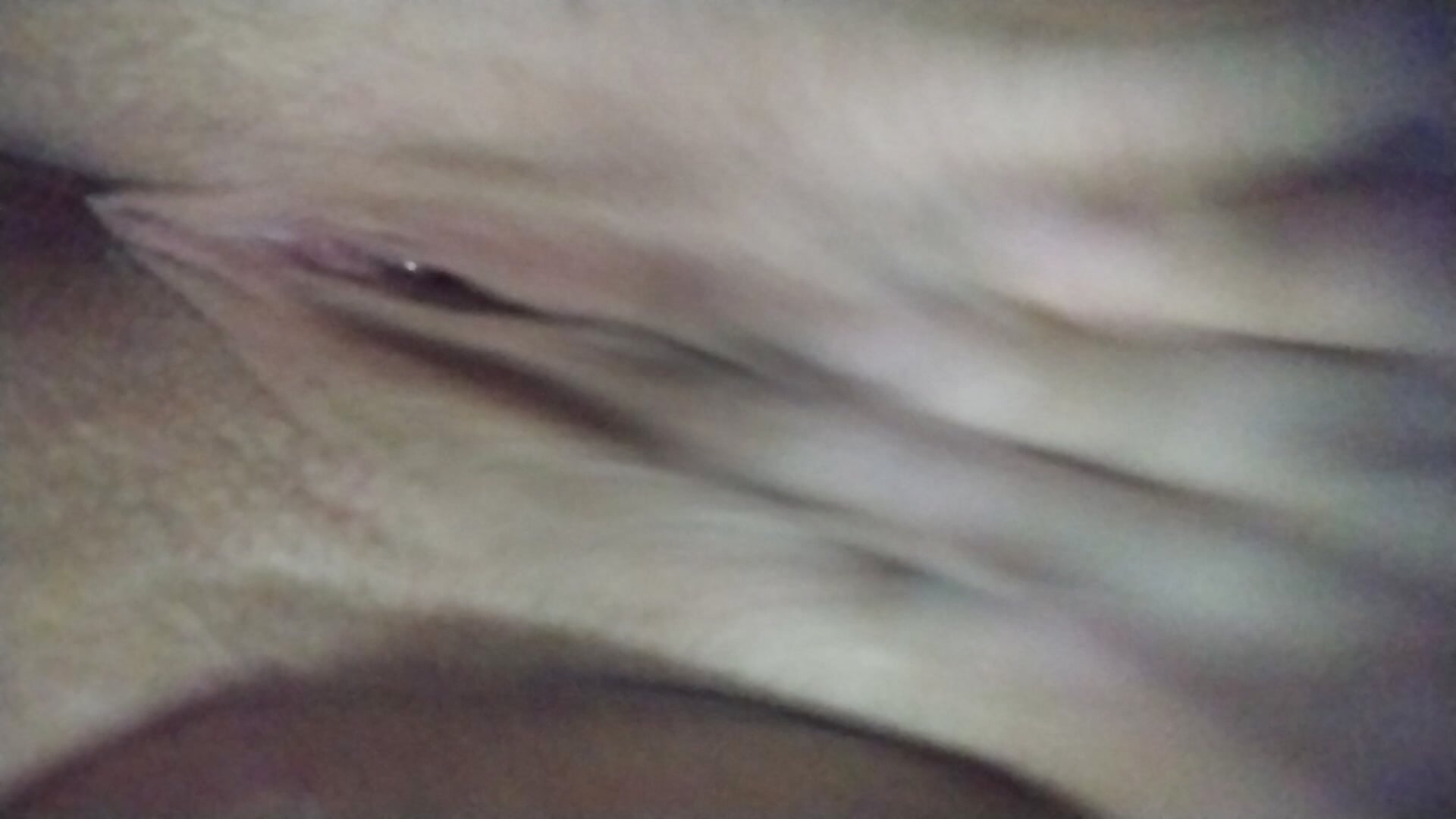 Pussy play & boobs close up - video by sexyhornybabe00 cam model