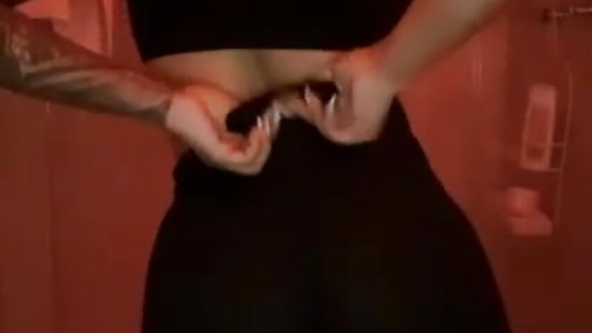 surprise - video by athena_samael69 cam model