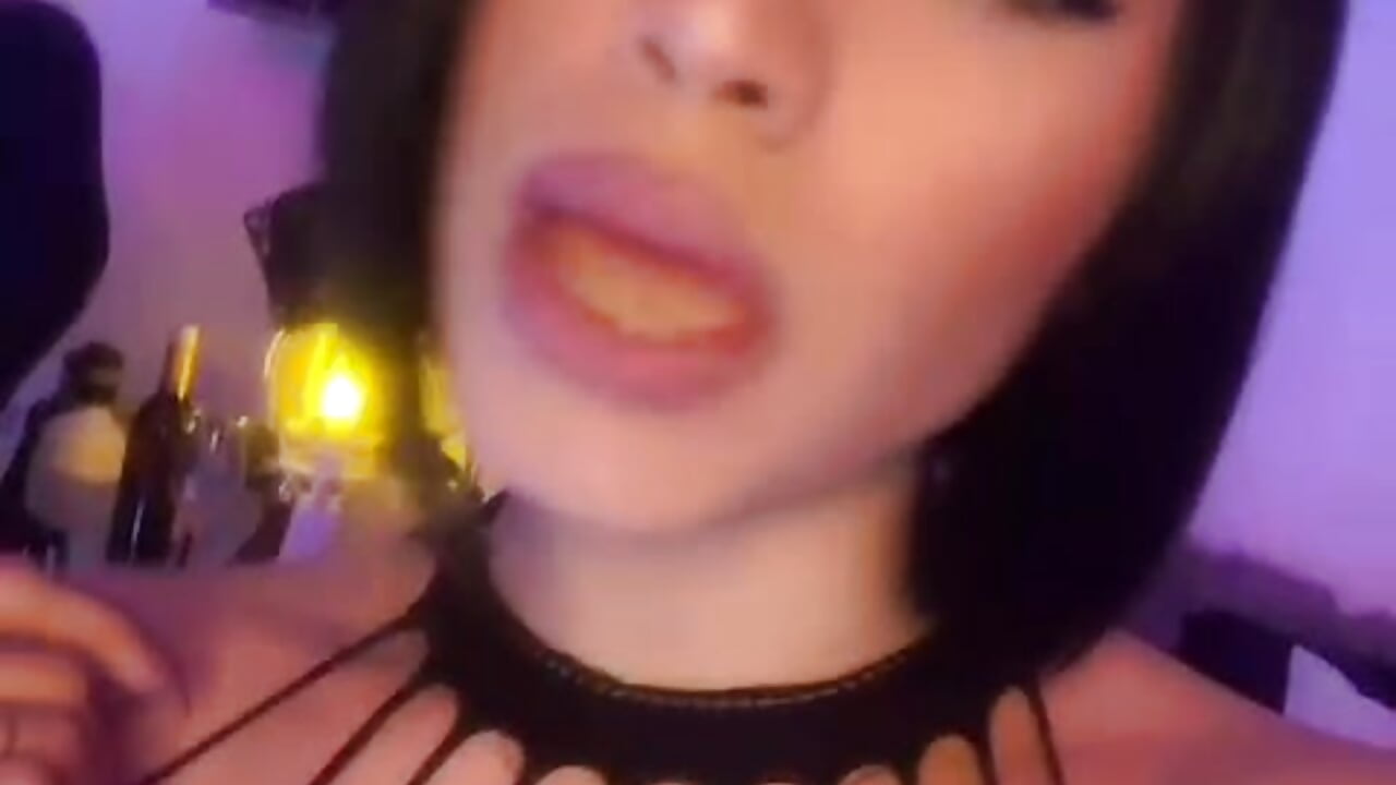 WhatsApp Video 2022-06-27 at 8,26,21 PM - video by athena_samael69 cam model