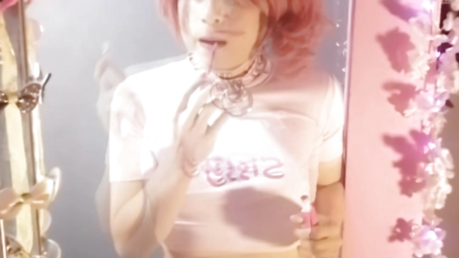 HONEY PLAY BOX 🐝🎁 - video by SissyHopeBoi cam model
