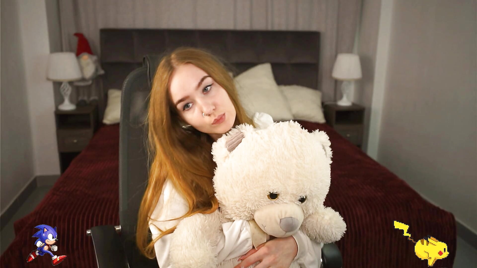 playing with a teddy bear :3 - video by DorothyGilbert cam model