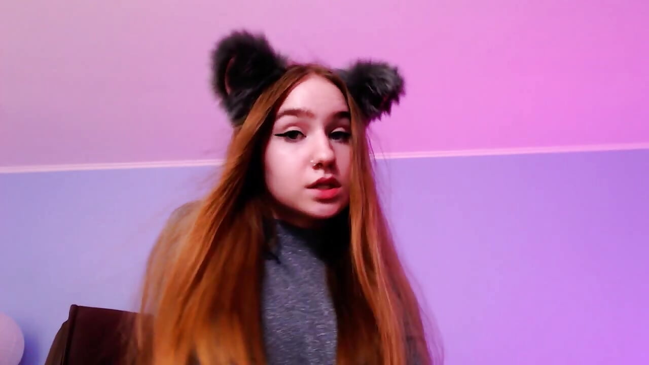 funny kitty - video by DorothyGilbert cam model