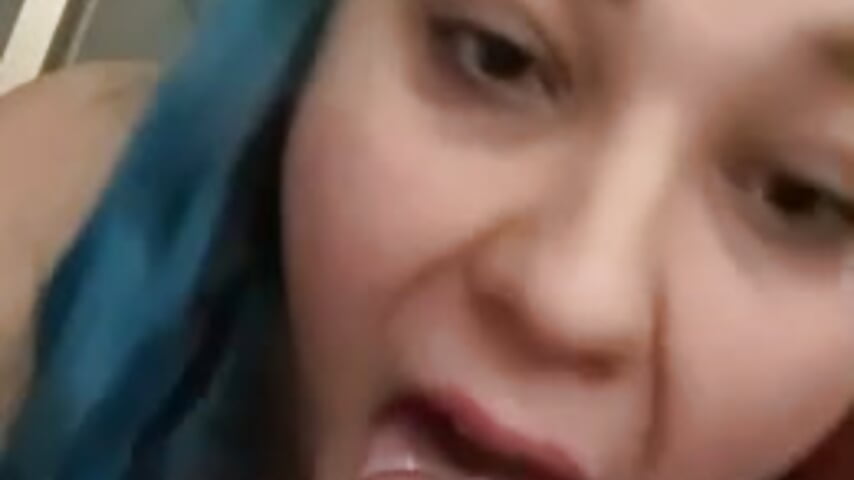 Oops his cocks in my mouth again ;) - video oleh daddyskarma99 kamera model