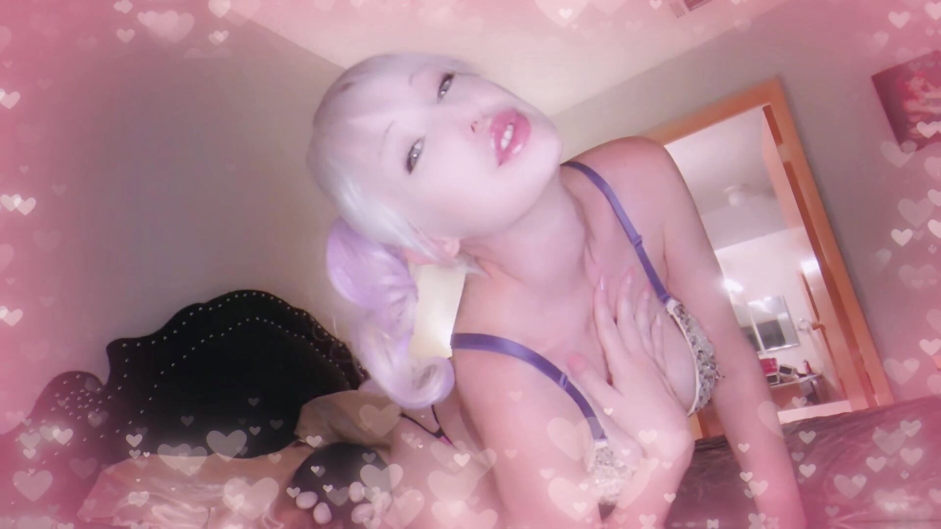 Pillowfight! - video by RiverStreams cam model