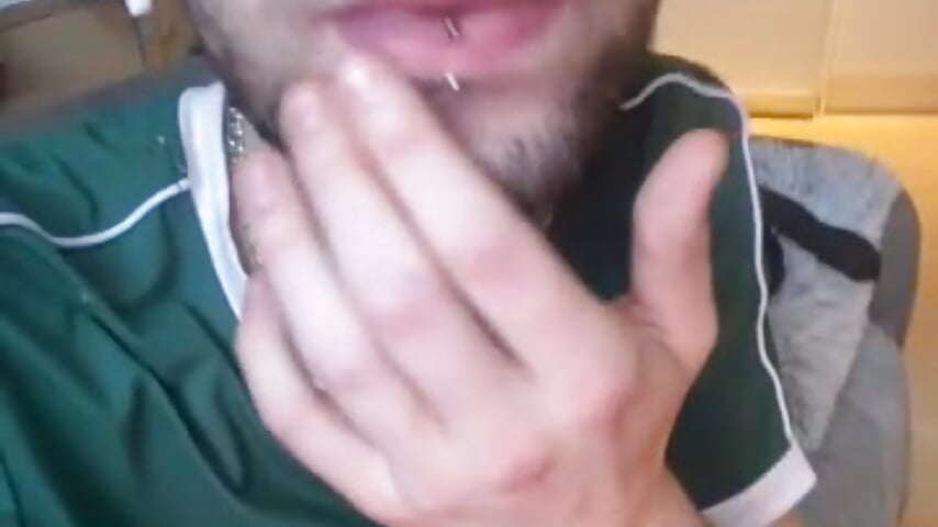 79024704283__BD42D066-1E0E-4FFC-9755-35F34E04B869 – video modela na kameri Badboybitchy