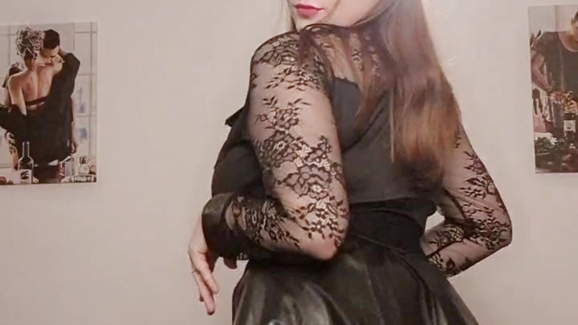 leather - video by TinniAngel cam model