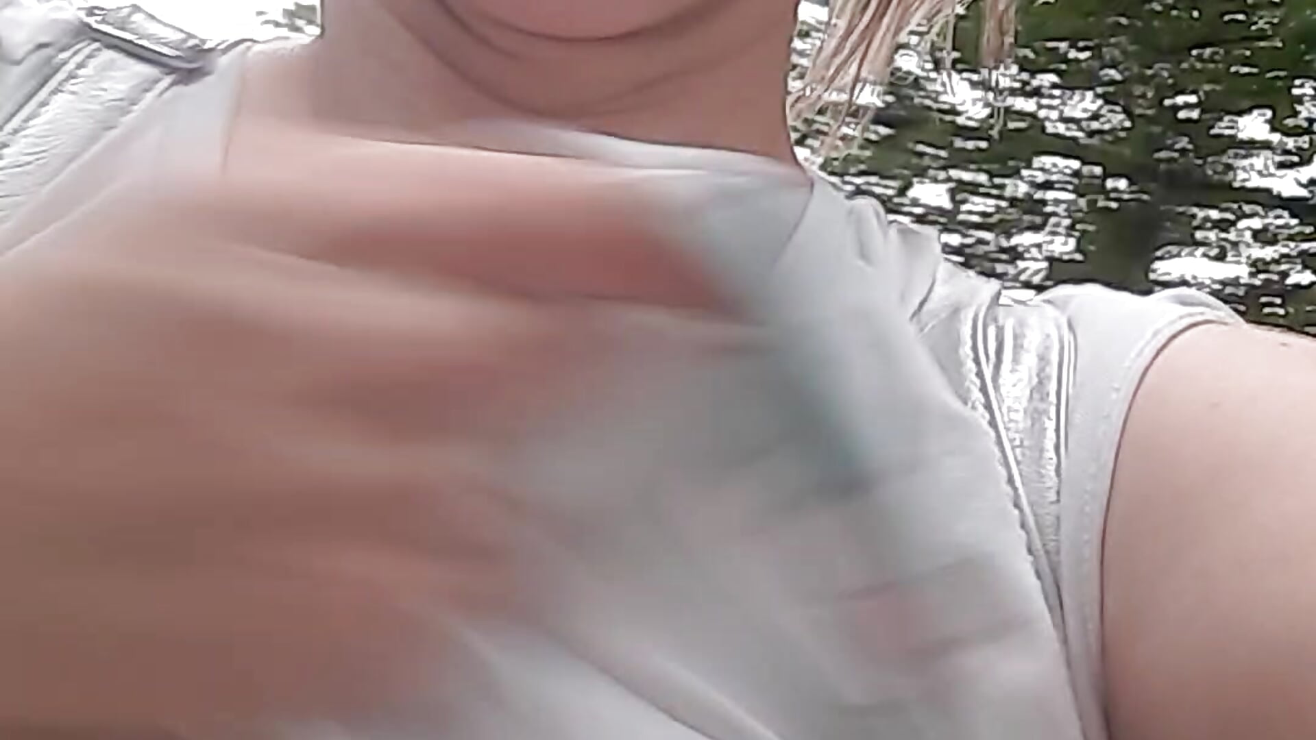 Kerékpározás bánya tónál mell mutatással - vidéo du modèle de showcams Dettybitch40