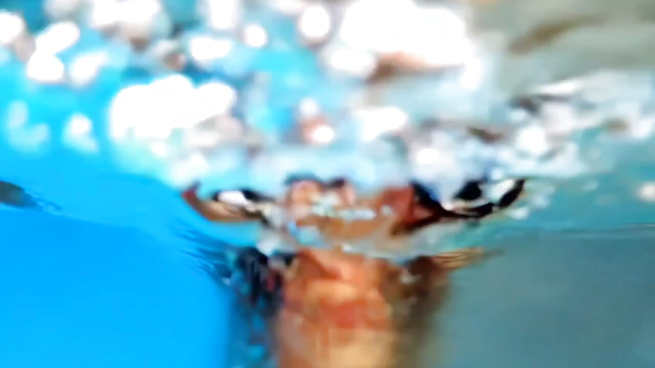 Pretty Little Mermaid - video oleh model kamera HannaPetit