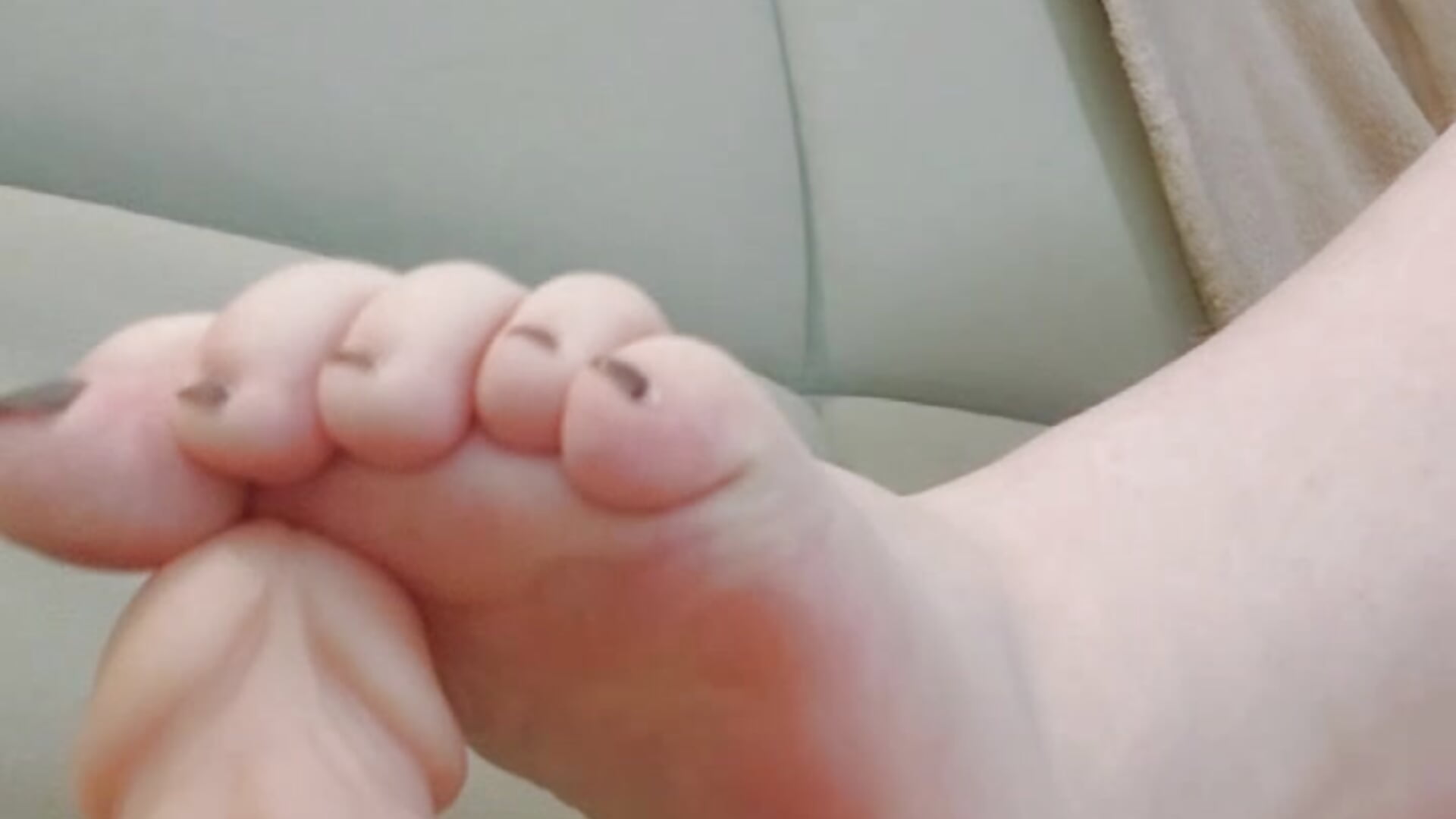 feet
