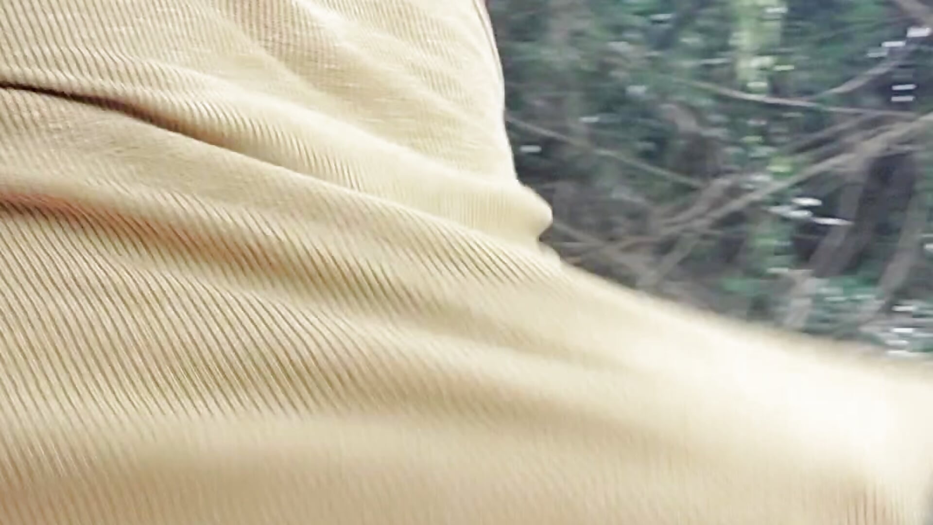 Retrouves moi dans la forêt...   Chutttt! - video by LightedWoman cam model