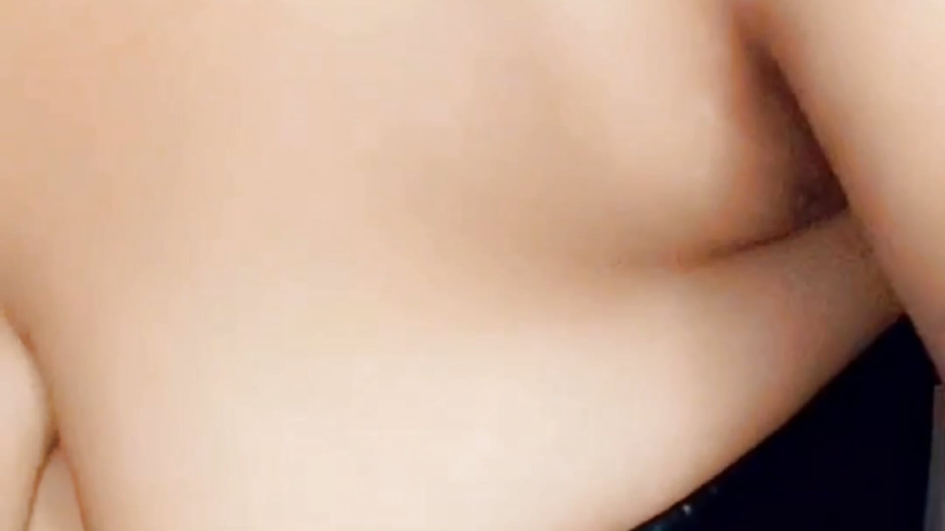 VIDEO_fc96d321-fc3a-4a7b-aaa3-b9925bb79c0a - Vídeo de Smile--Queen, modelo de vídeos