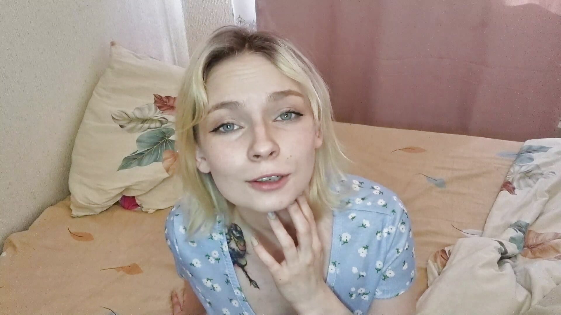 Introducion - video by KatrinLolly cam model
