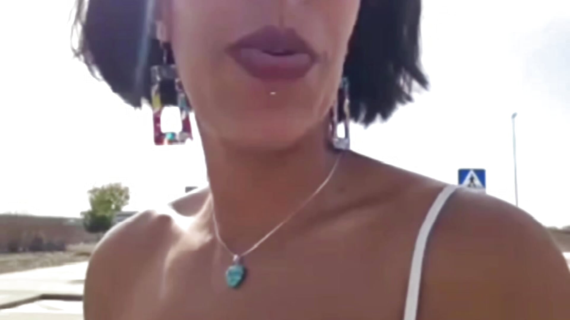 What happens on the skateboard, stays on the skateboard. TEASER – video modela na kameri Goldenlace