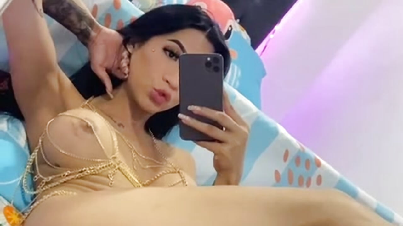 FOR MY FANS 💕 - video by prety_sharick cam model