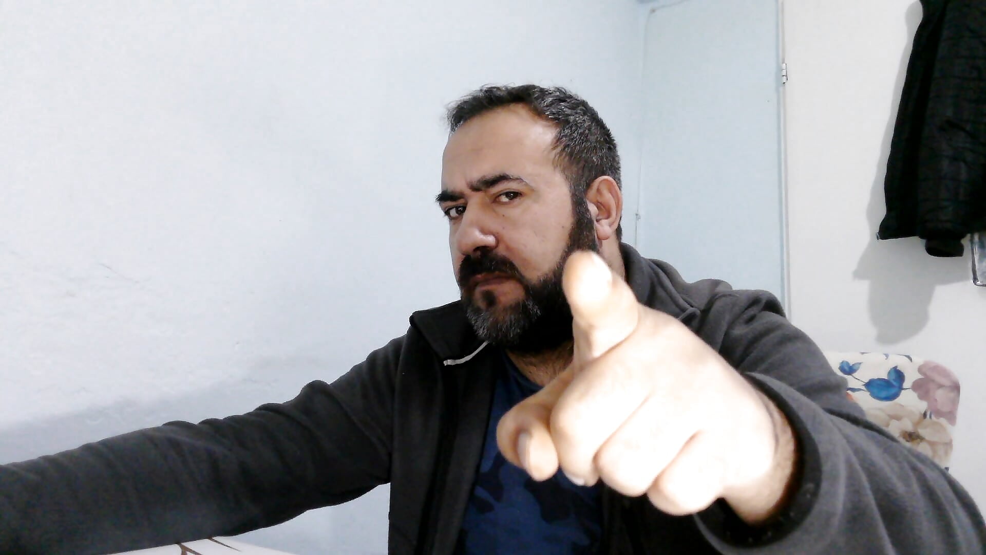 Your support would make me happy. I am waiting for your support. - วิดีโอโดย big_snakee โมเดลแคม