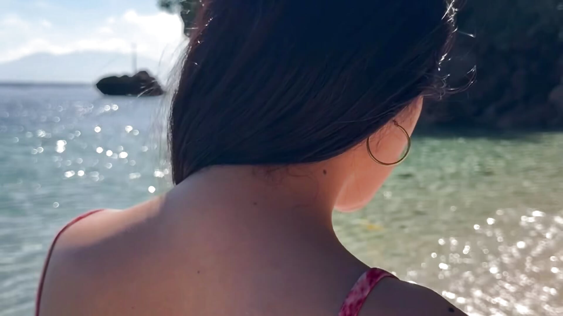 Vídeo em tendência de modelo na câmara TS-SimplyTheBest 8518