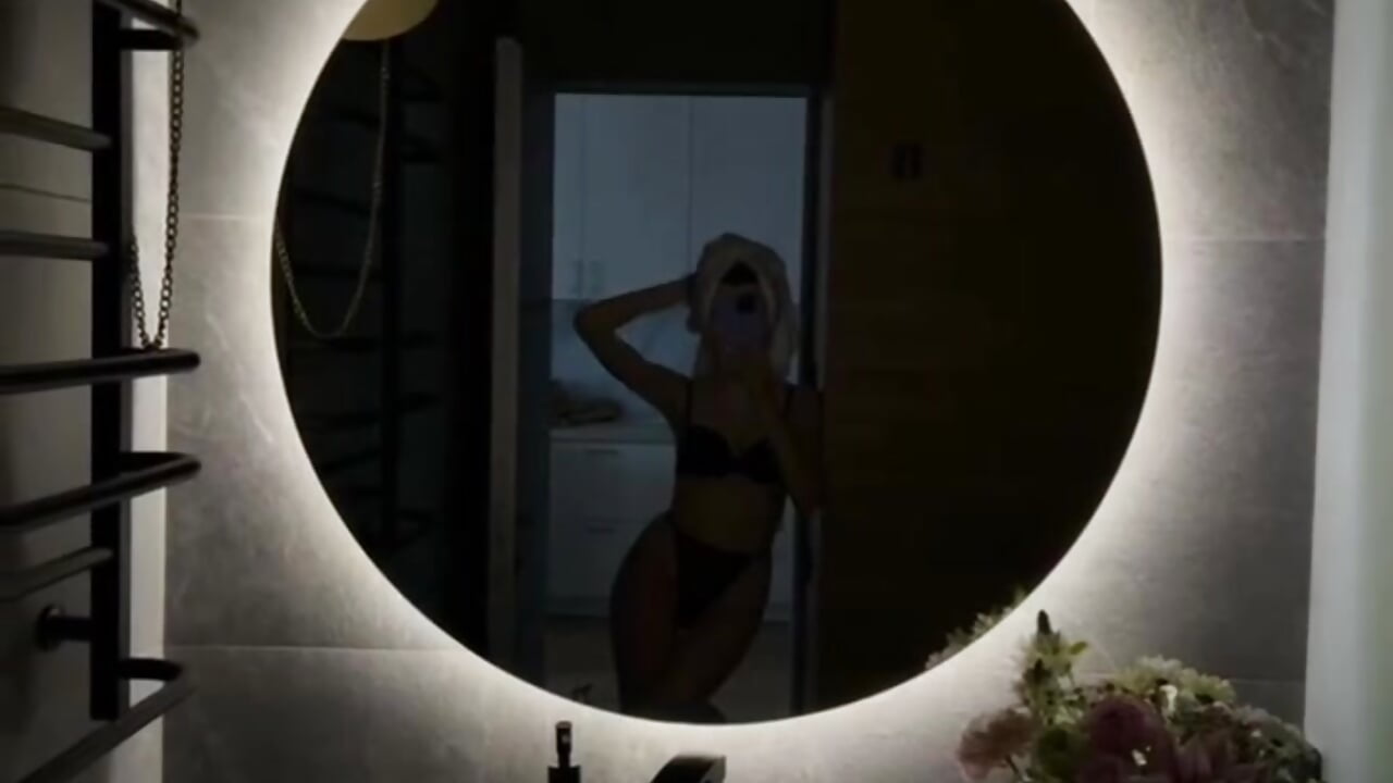 💖 - video by OliviaLinh cam model