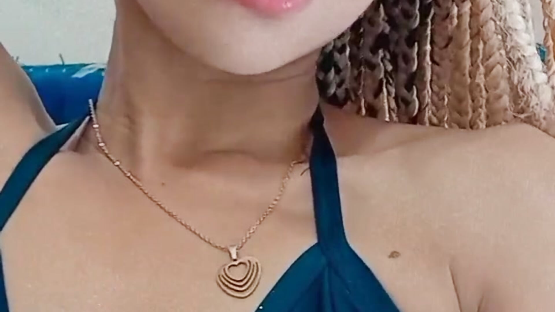 let yourself be seduced by my curves - video by slutgirlskinny cam model