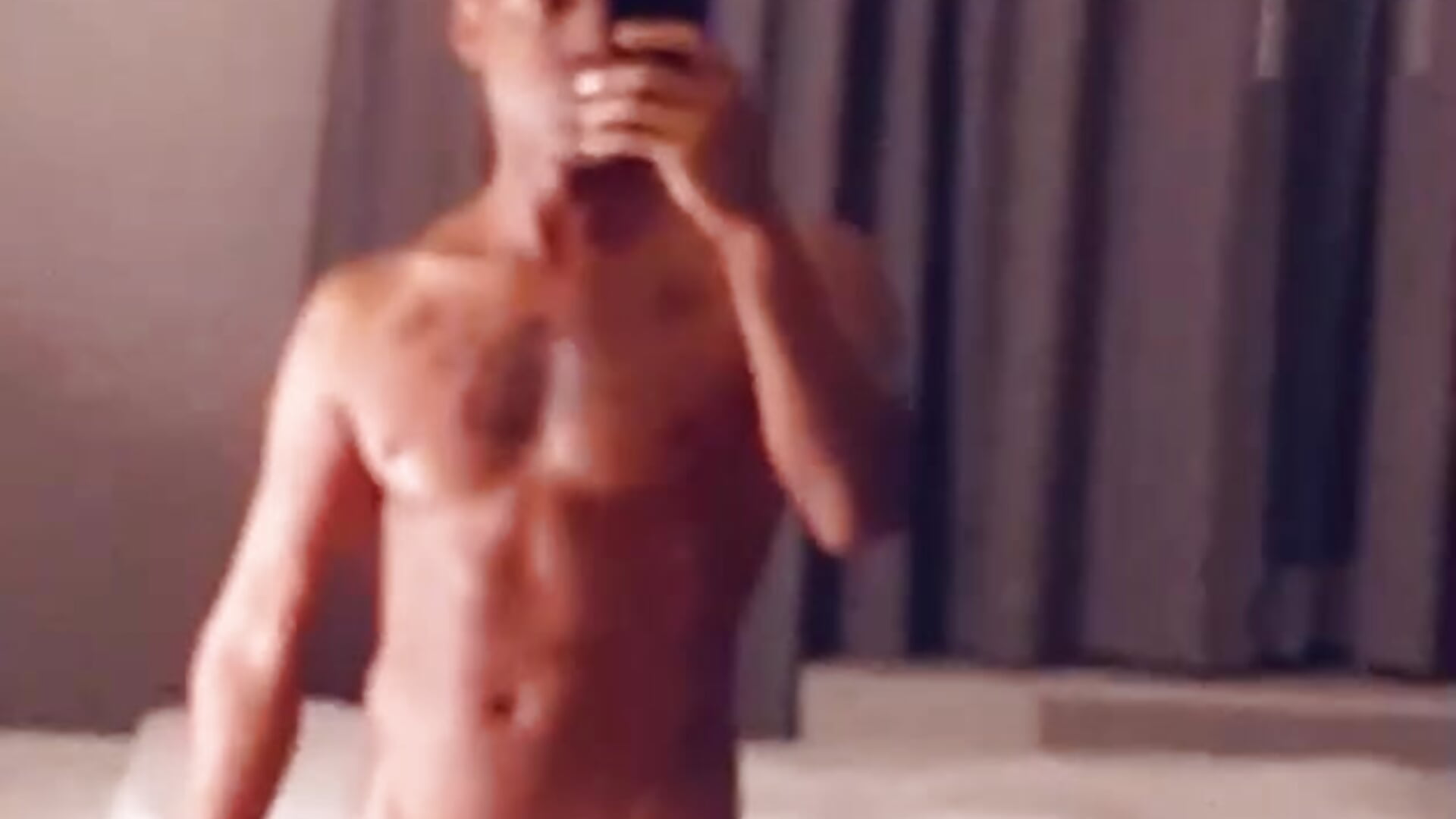 Snapchat-1636114106_853 - video by AriesDavid cam model