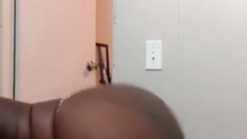 trim,2DB104A8-62A5-4439-BDC2-7E5E406B0AB6 - video by DaRealHoochie cam model