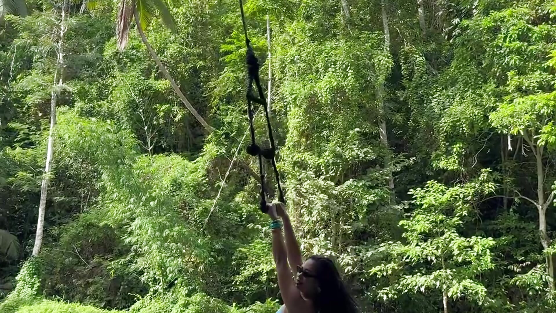 Tha Famous FAIRY WALK in the Philippines 🇵🇭 - 視頻來源： AsianSweetMilf