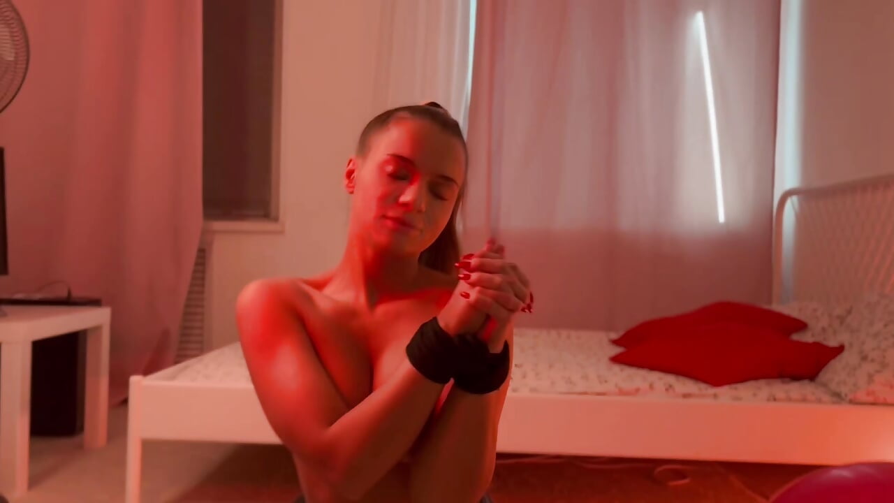 bondage - video by LiluDallass cam model