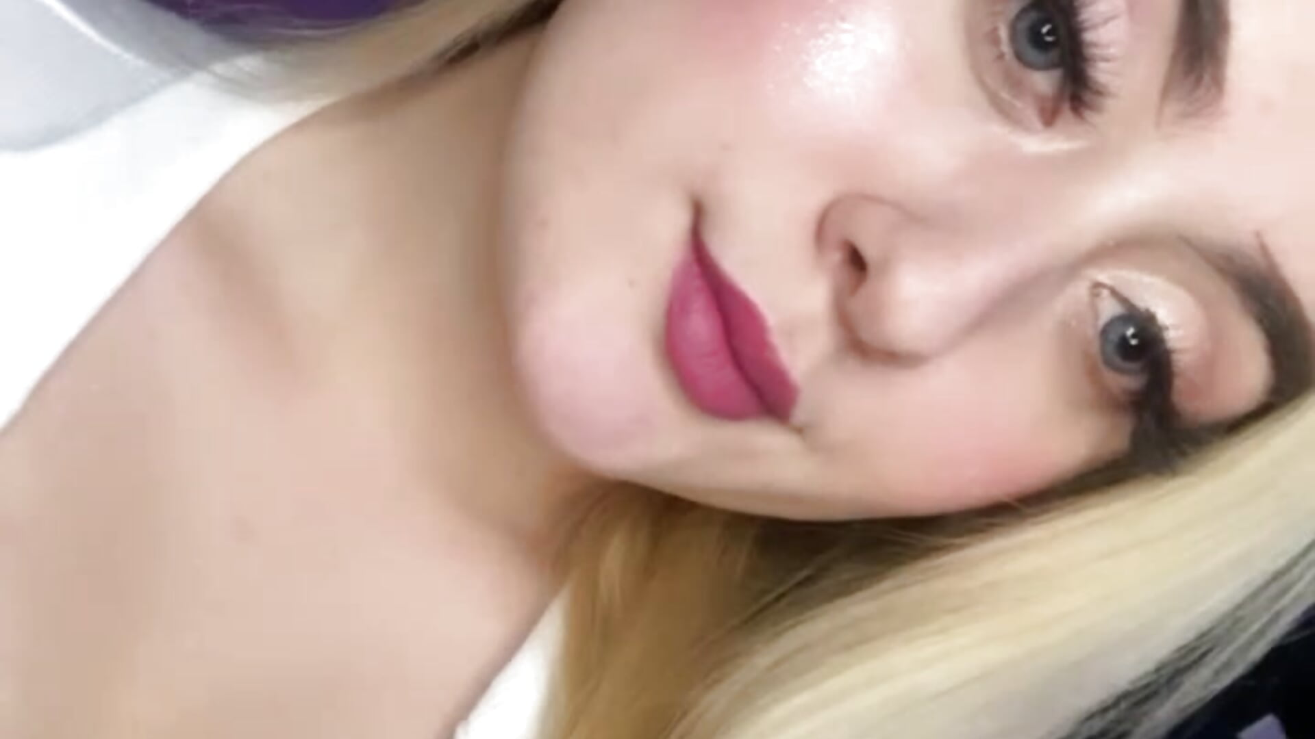 trim,ABE1B251-BD76-4E3A-9600-32AF72595F79 - vidéo du modèle de showcams Sam_Thompsoon_