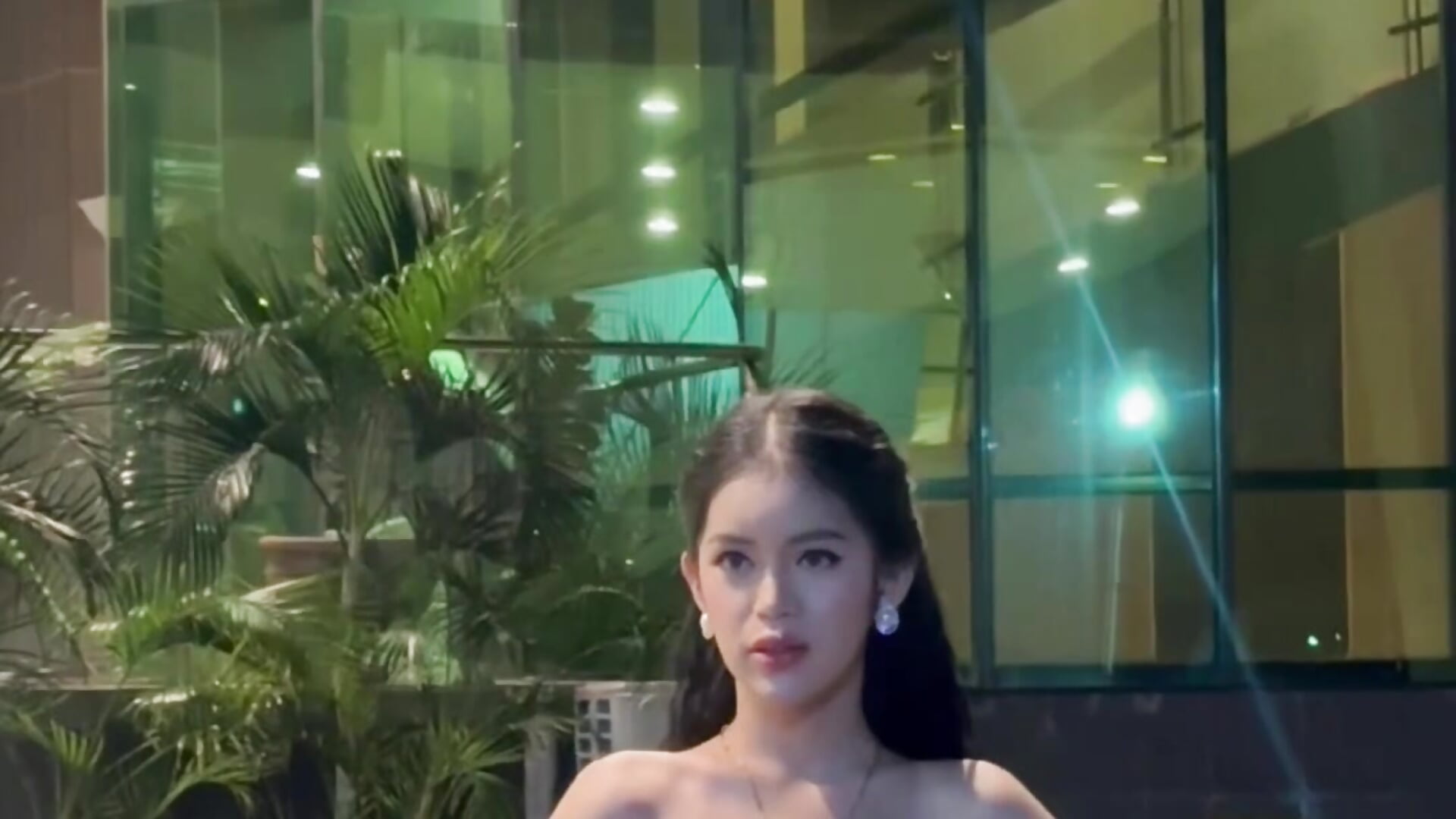 Beauty inside and out - βίντεο μοντέλου IvyOlivia