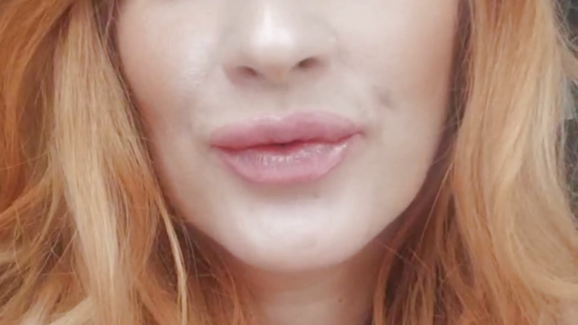 hello - فيديو من Maya_Mojo موديل الكام