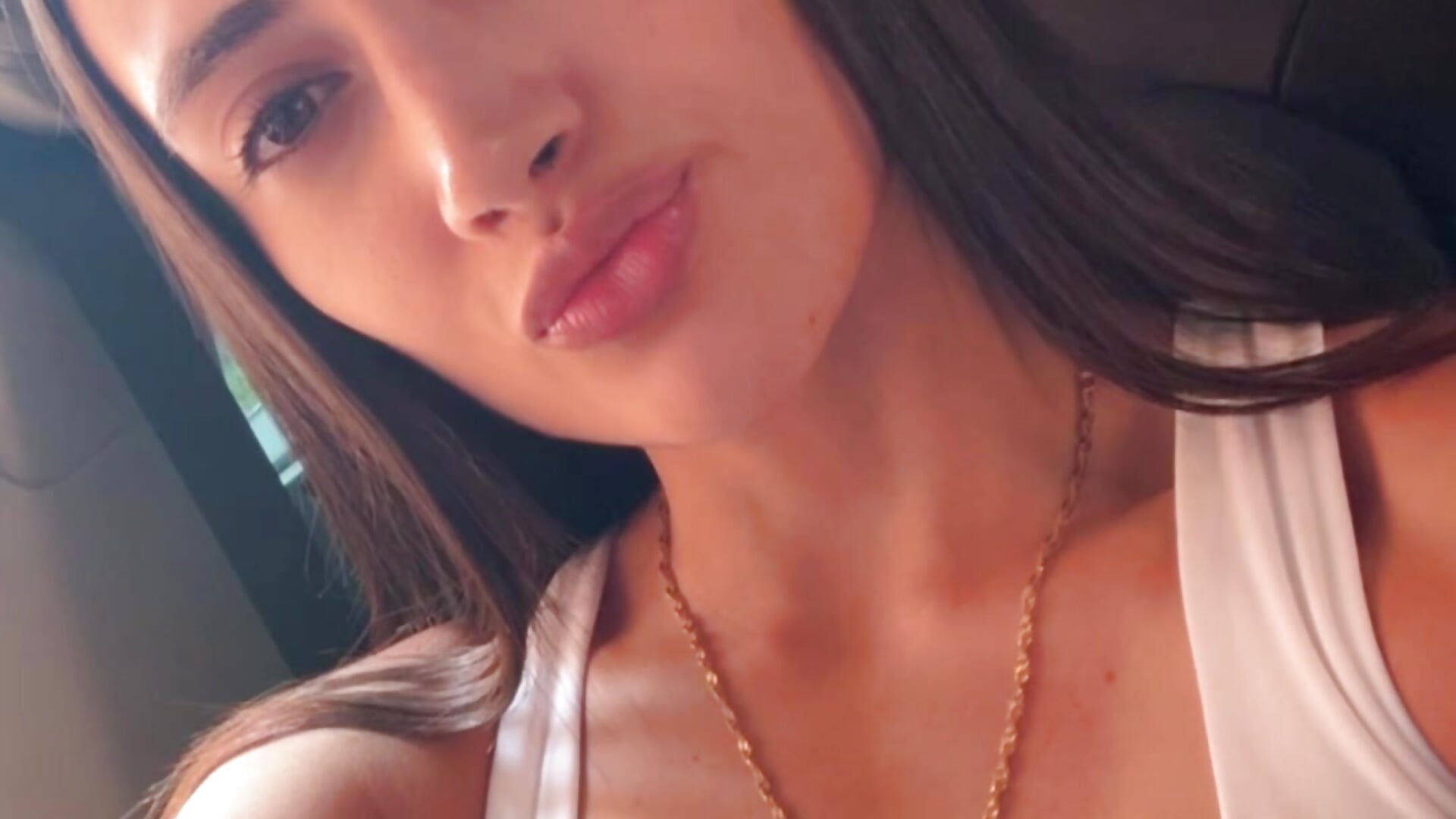 🌻💙 - video by EmilyBoonny1 cam model