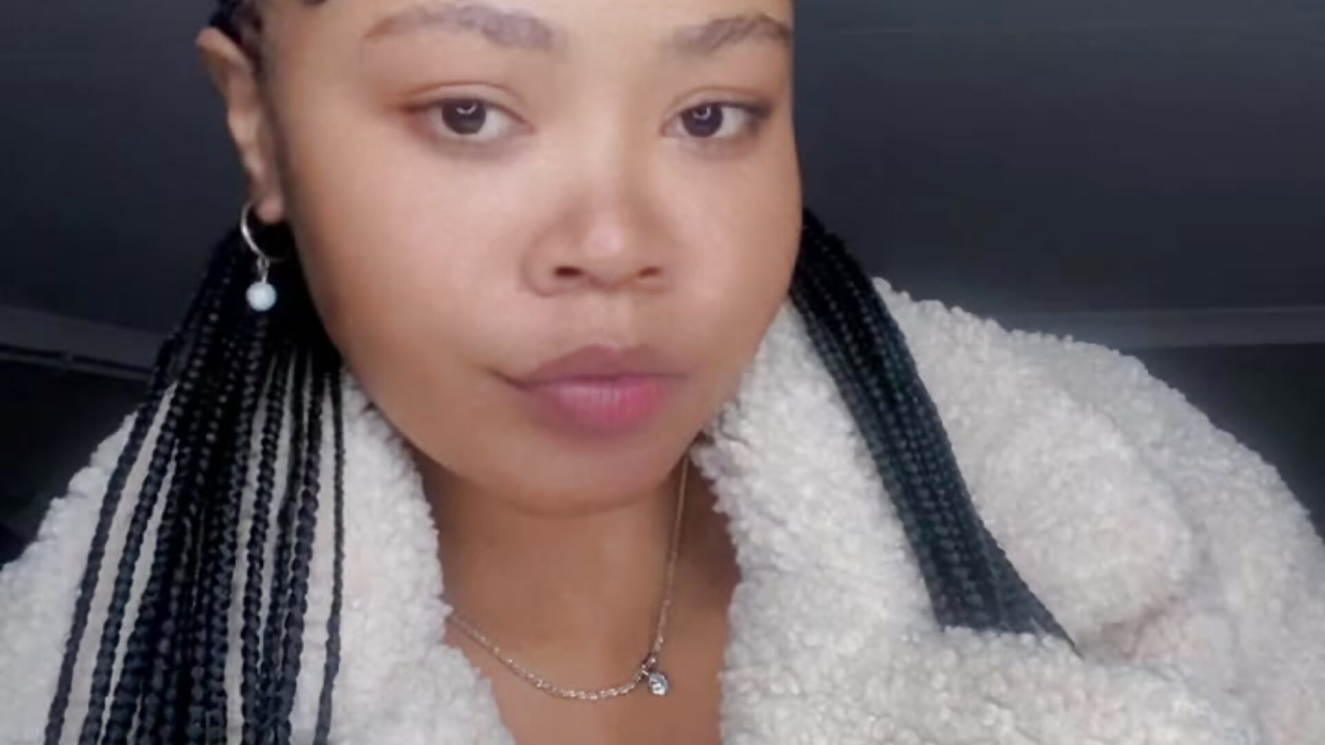 654e125d1ae7489eb4e33fef4d455244 - vídeo de LunaCovenn modelo de câmara