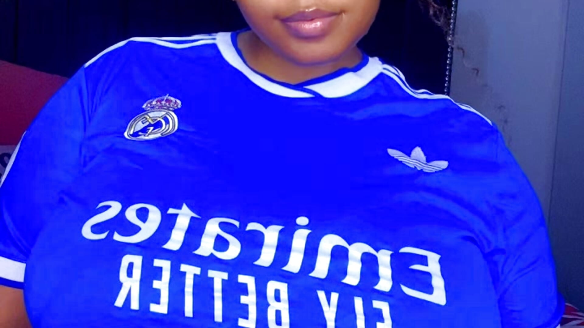 d16ea406893640ce971981848083e823 - vídeo de LunaCovenn modelo de câmara