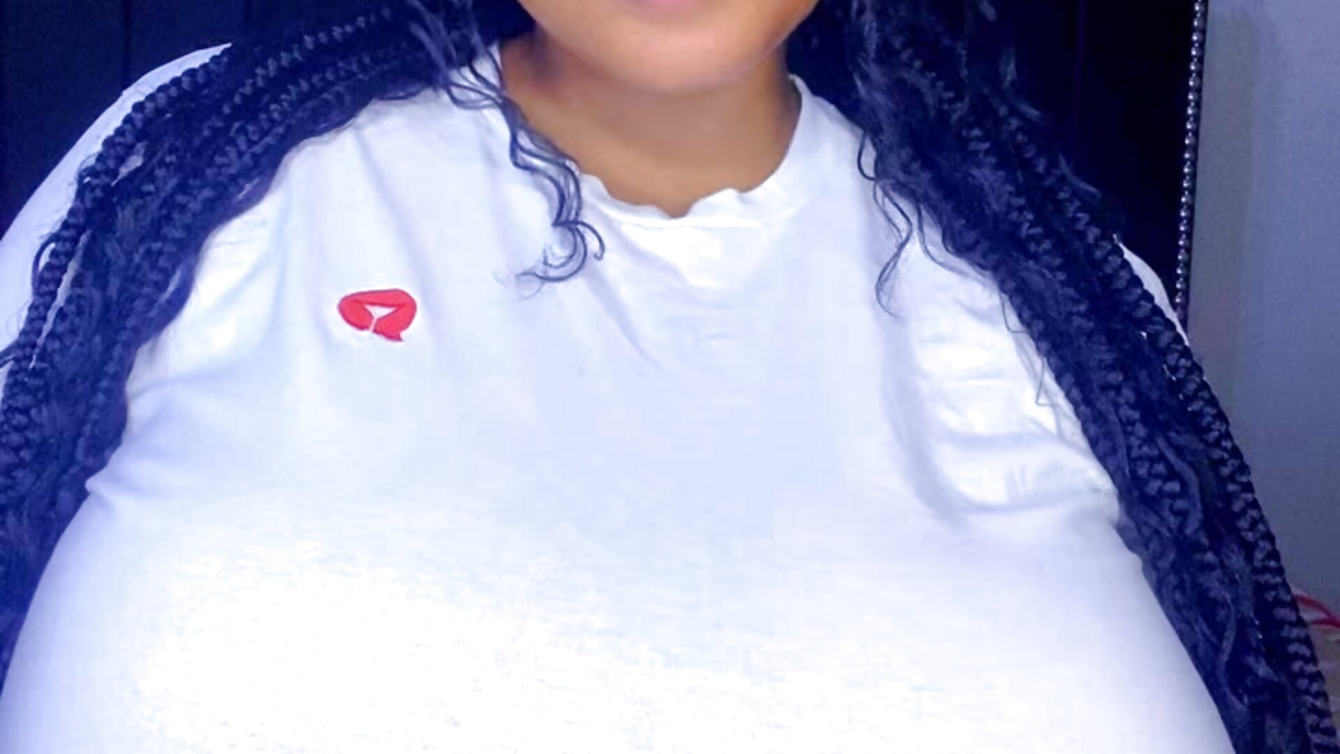 fe45bd4264dd46959a65a5bdf04f0120 - vídeo de LunaCovenn modelo de câmara