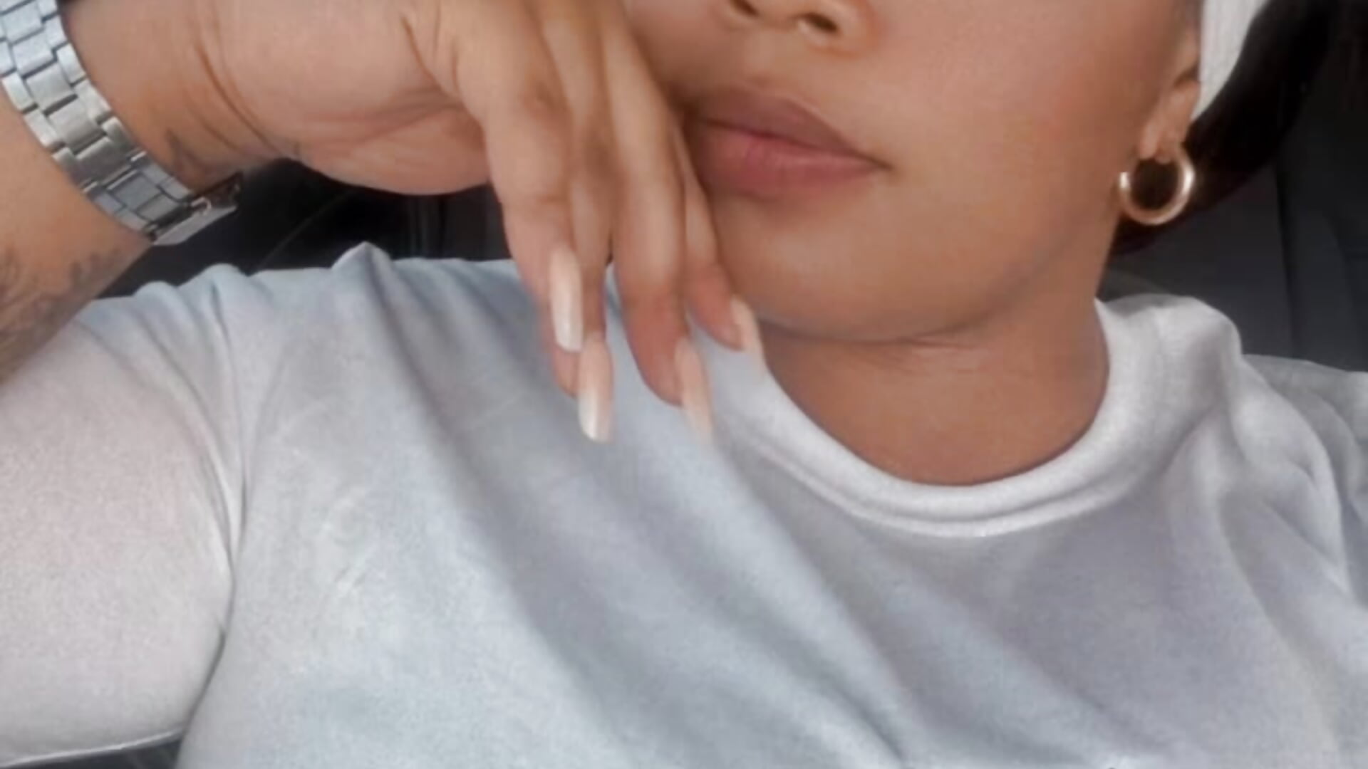 e4431b73744749ada17eef4af013cf92 - vídeo de LunaCovenn modelo de câmara