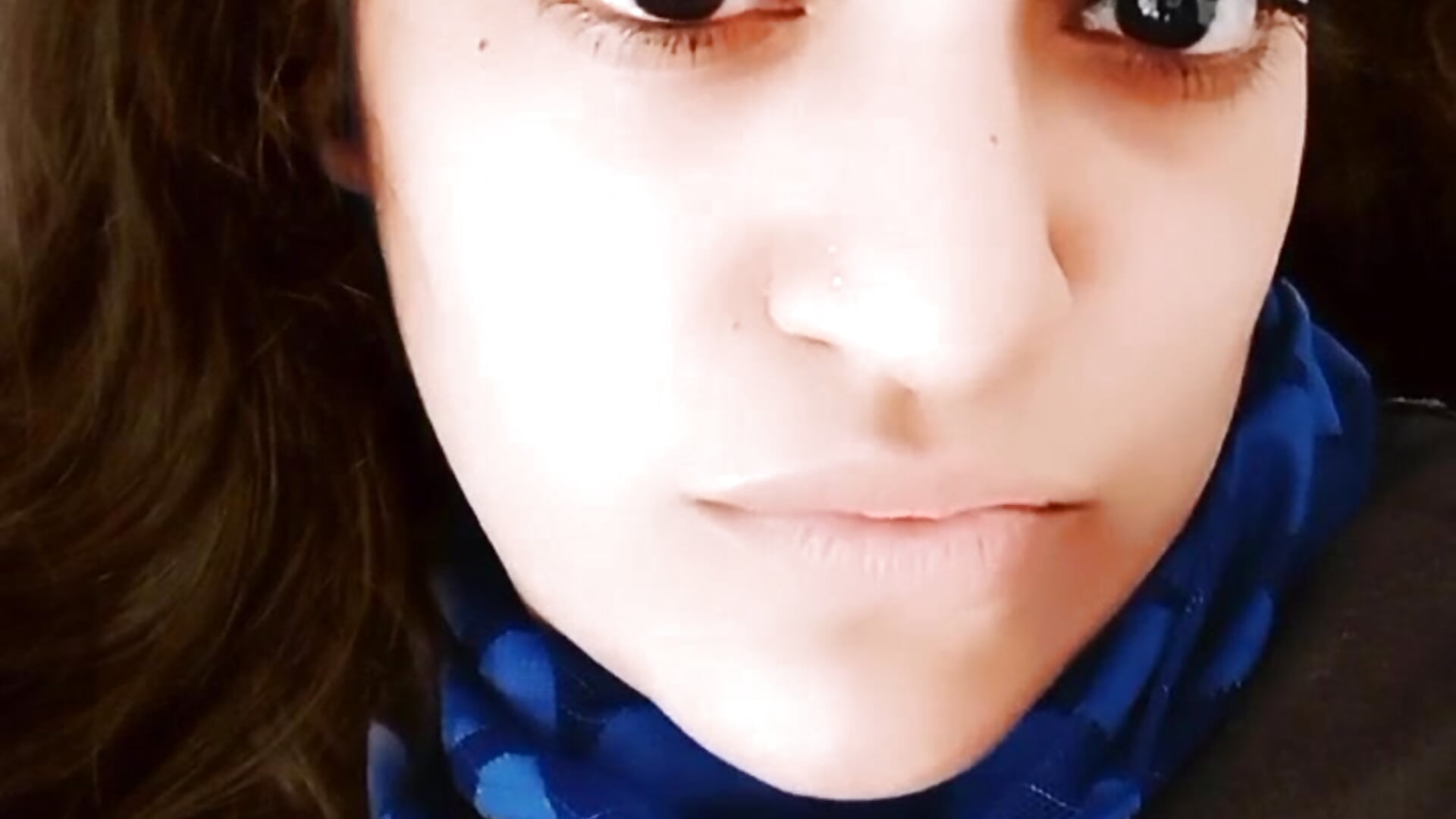 Natural - video của người mẫu cam CarminCe